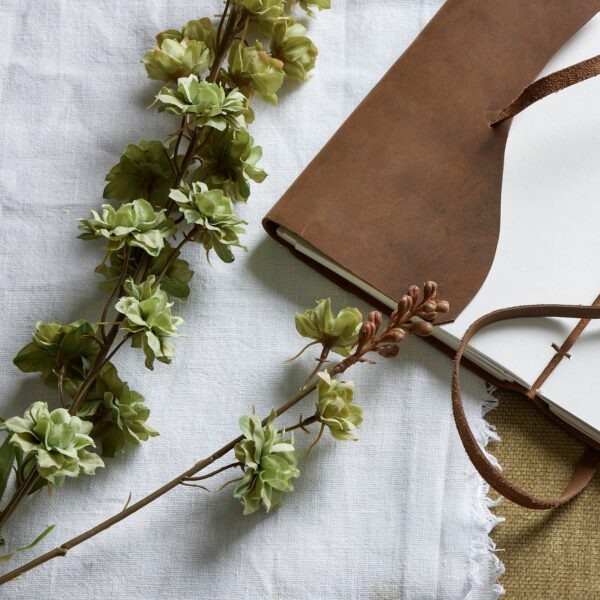 Tall Green Hops Stem - Image 2